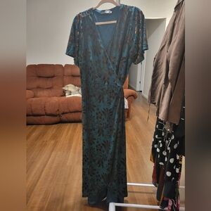 Elegant Velvet Floral Maxi Dress in Emerald Green and Brown